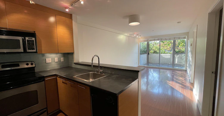210-4453 Main Street, Vancouver, BC, V5V 0A2 - 4