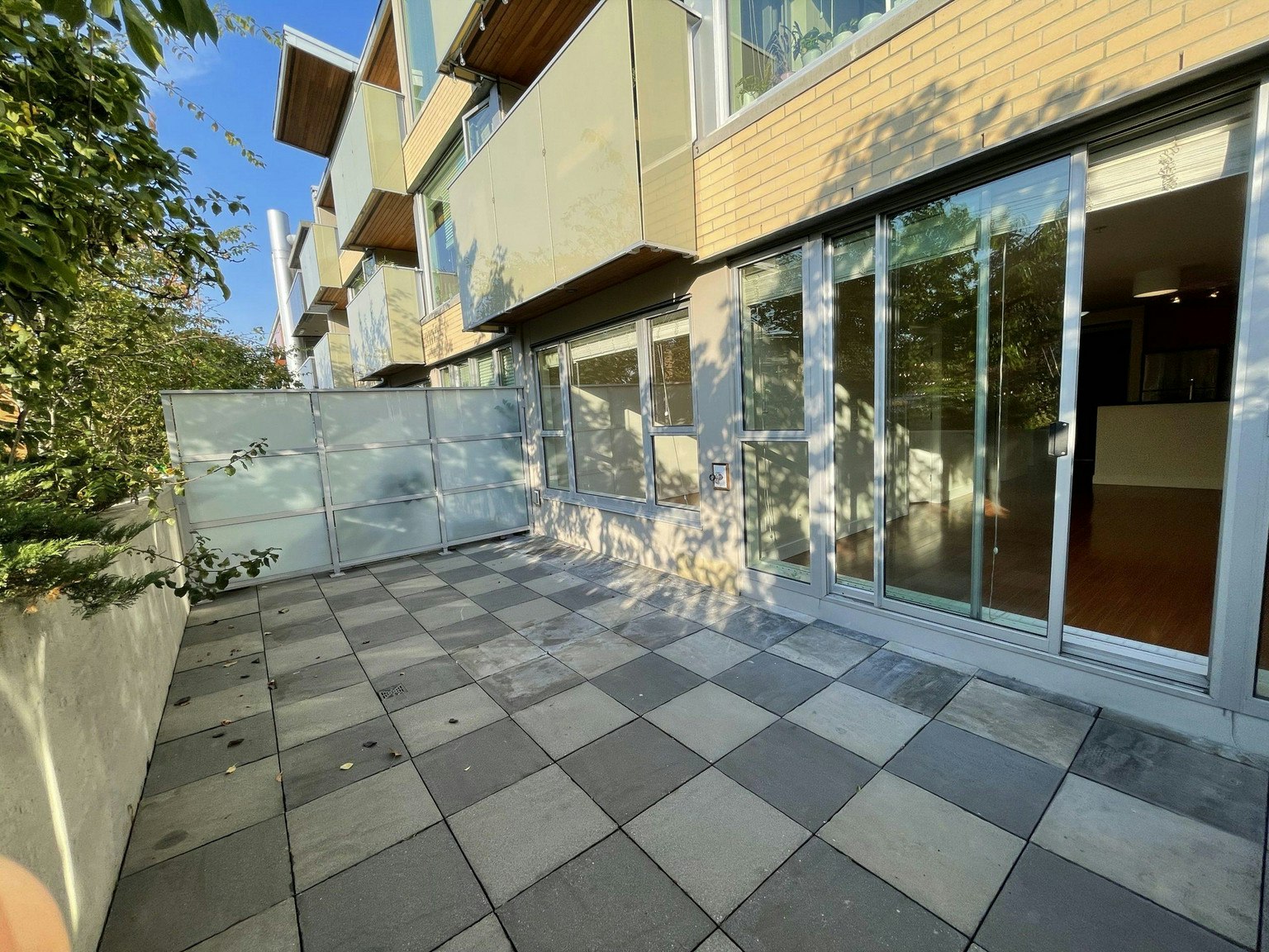 210-4453 Main Street, Vancouver, BC, V5V 0A2 - 12