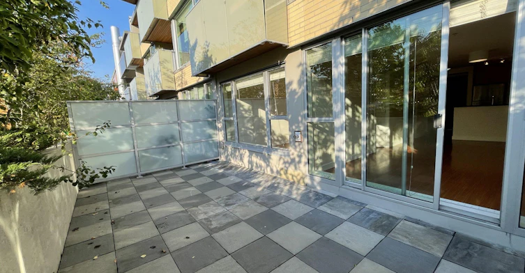 210-4453 Main Street, Vancouver, BC, V5V 0A2 - 12