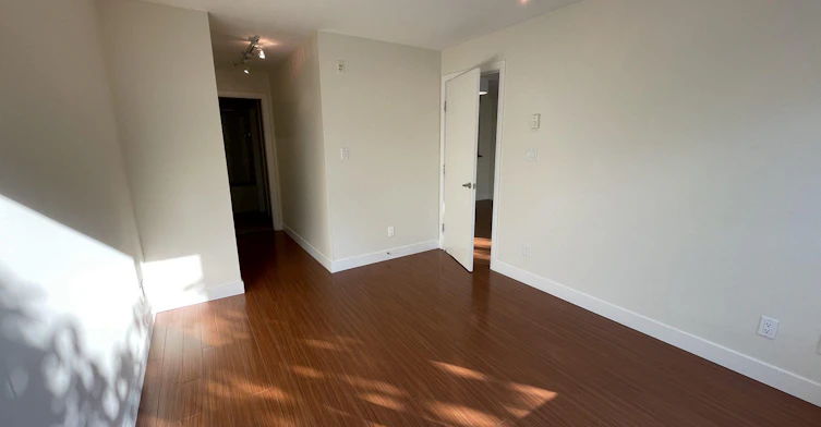 210-4453 Main Street, Vancouver, BC, V5V 0A2 - 13