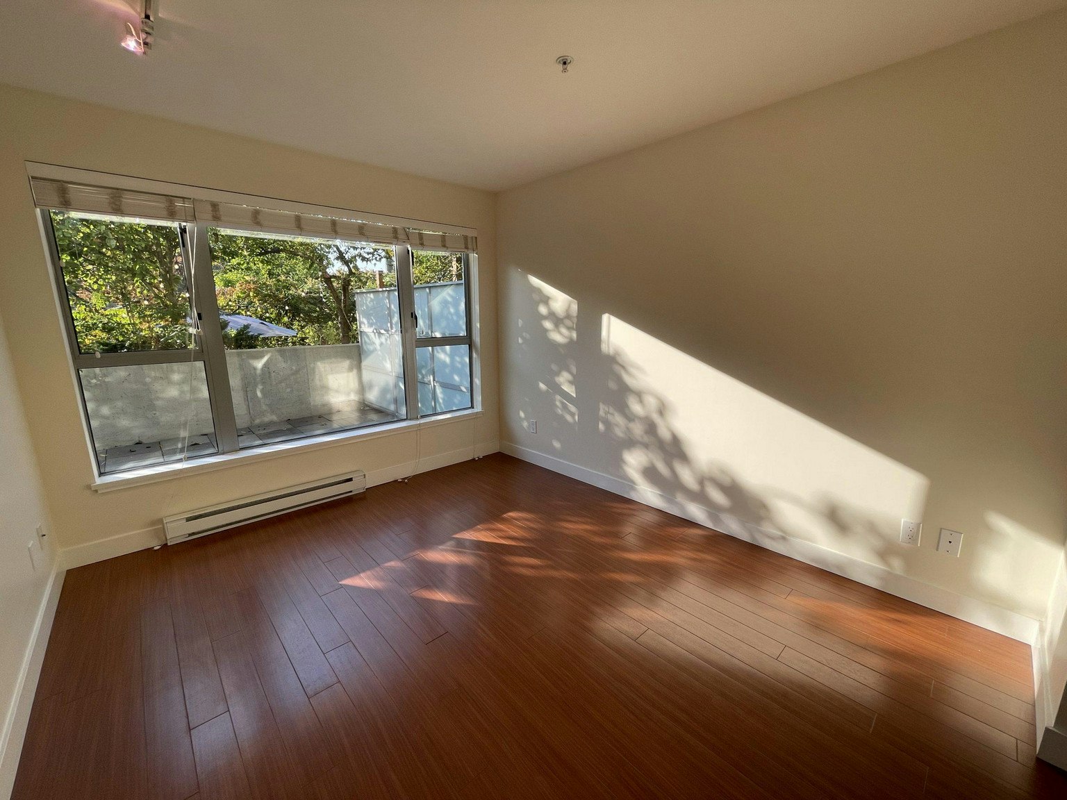 210-4453 Main Street, Vancouver, BC, V5V 0A2 - 14