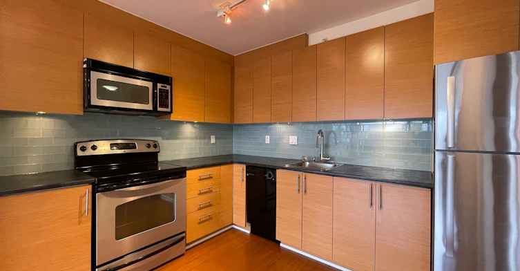 402-4453 Main Street, Vancouver, BC, V5V 0A2