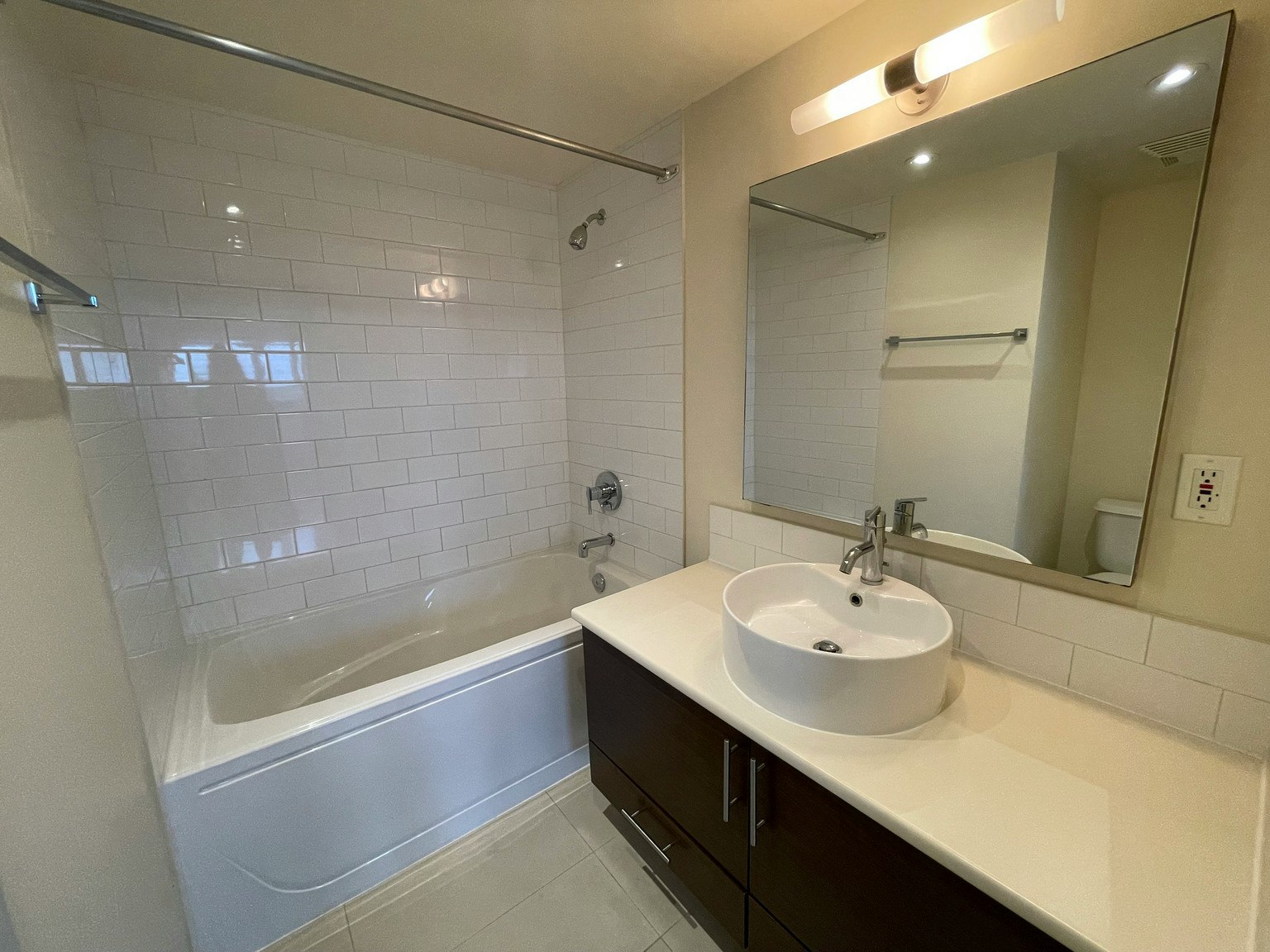 402-4453 Main Street, Vancouver, BC, V5V 0A2 - 15