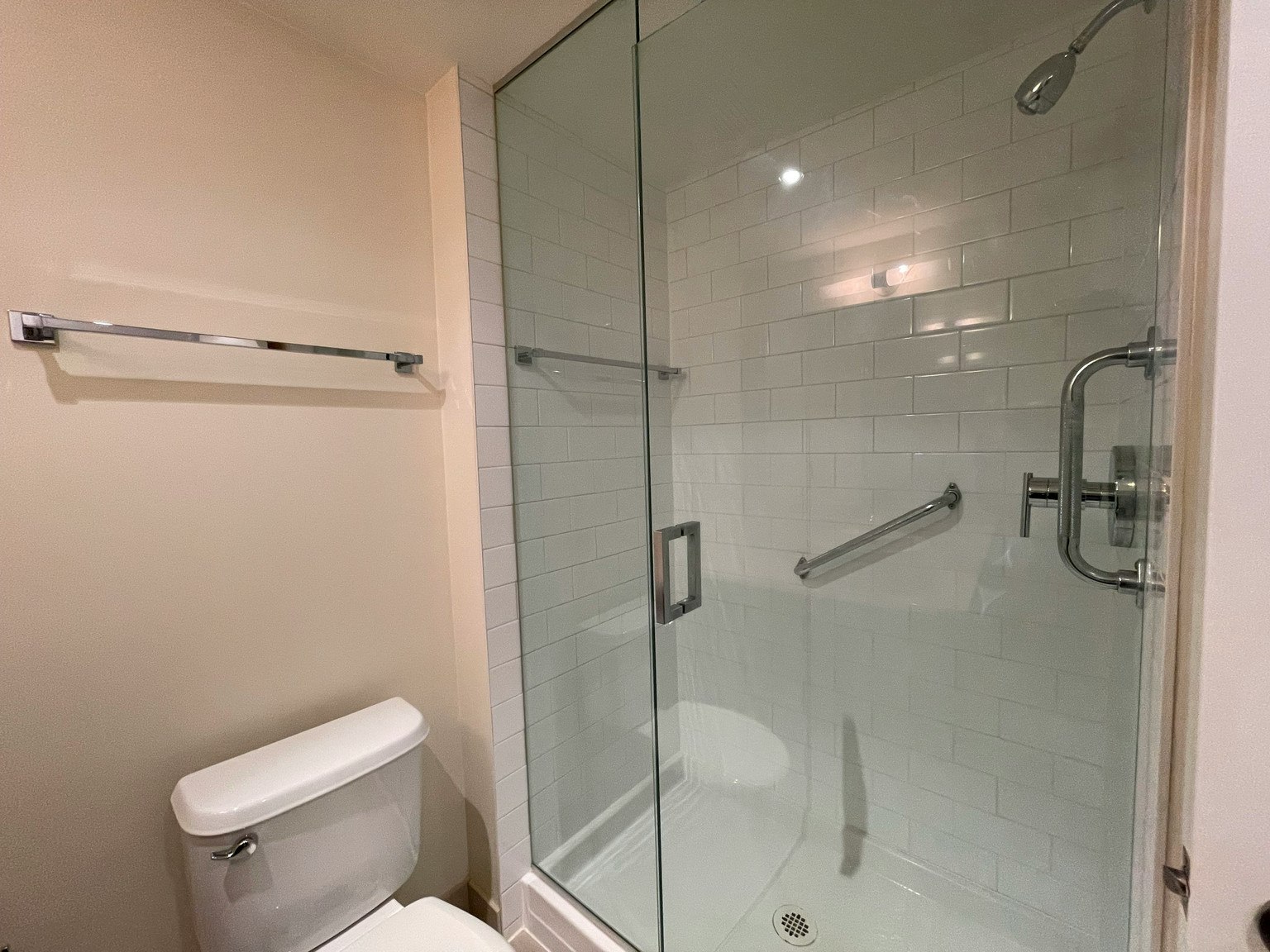 402-4453 Main Street, Vancouver, BC, V5V 0A2 - 10