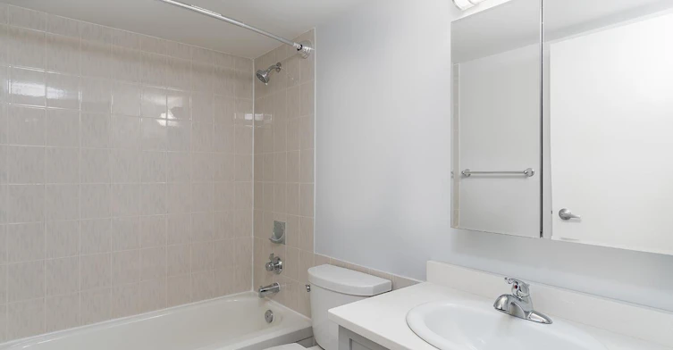 1204-55 Garry Street, Winnipeg, MB, R3C 4H4 - 2