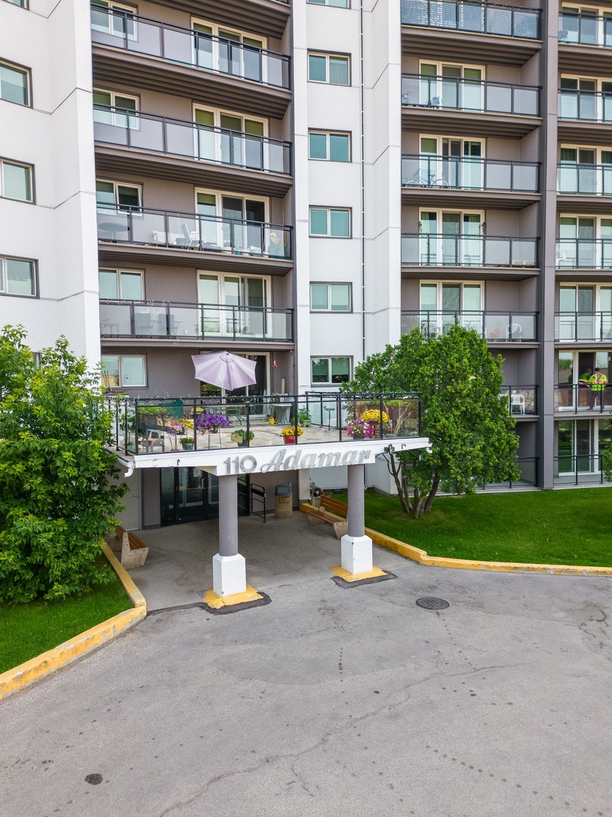 0824-110 Adamar Road, Winnipeg, MB, R3T 3M3 - 2