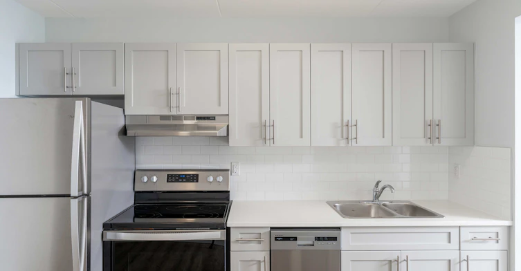 0212-1590 Henderson Highway, Winnipeg, MB, R2G 2B8