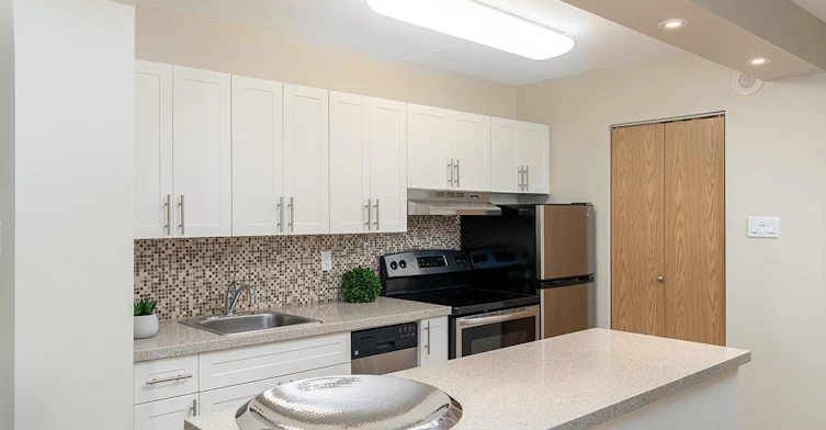 1001-1100 Henderson Highway, Winnipeg, MB, R2G 1L2 - 12