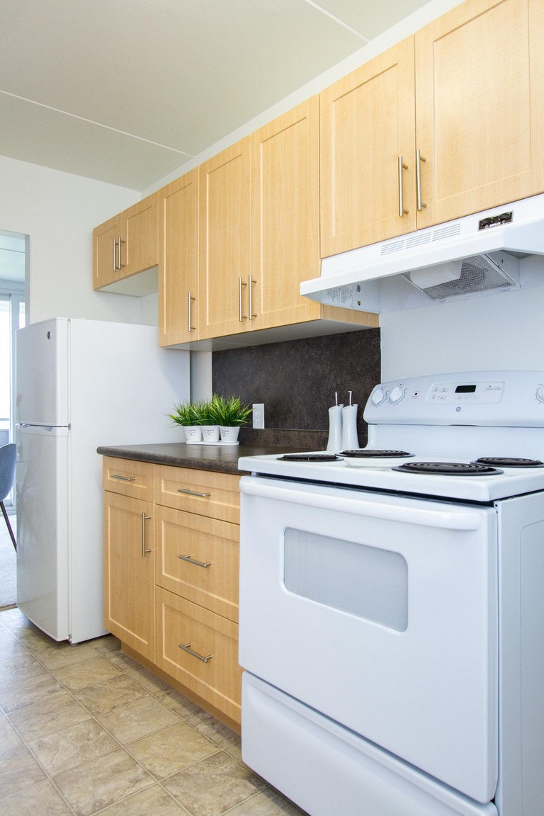 0519-1630 Henderson Highway, Winnipeg, MB, R2G 2B9 - 3