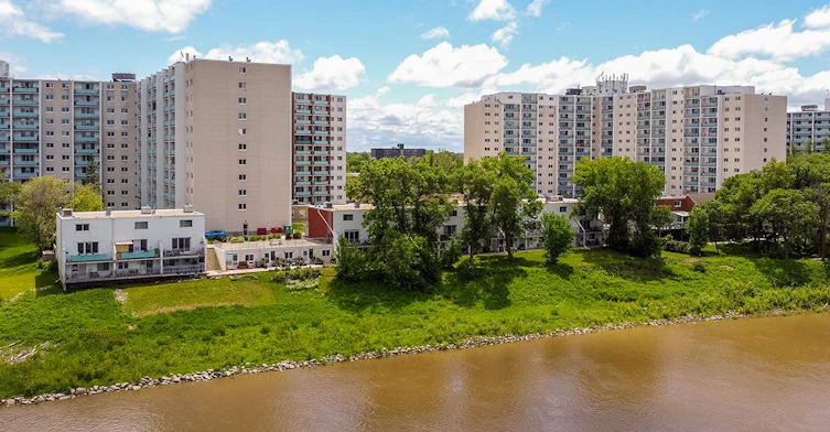 0519-1630 Henderson Highway, Winnipeg, MB, R2G 2B9 - 15