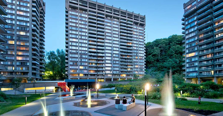4858 De La Côte Des Neiges Chemin, Montréal, QC, H3V 1G8 - 11