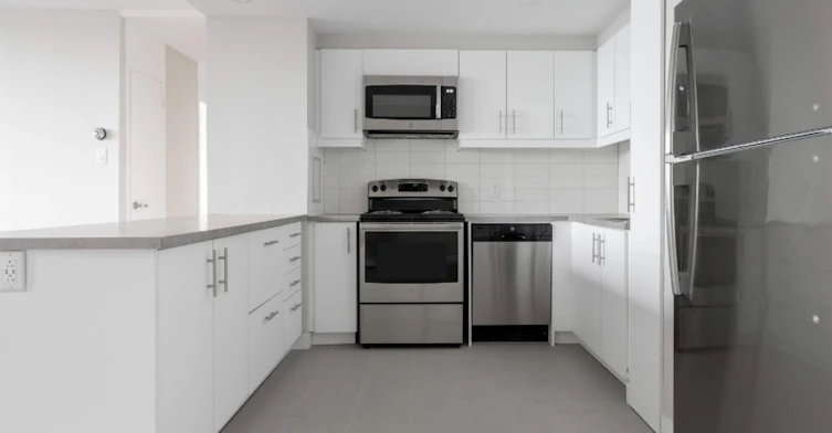 38-4858 De La Côte Des Neiges Chemin, Montréal, QC, H3V 1G8 - 2