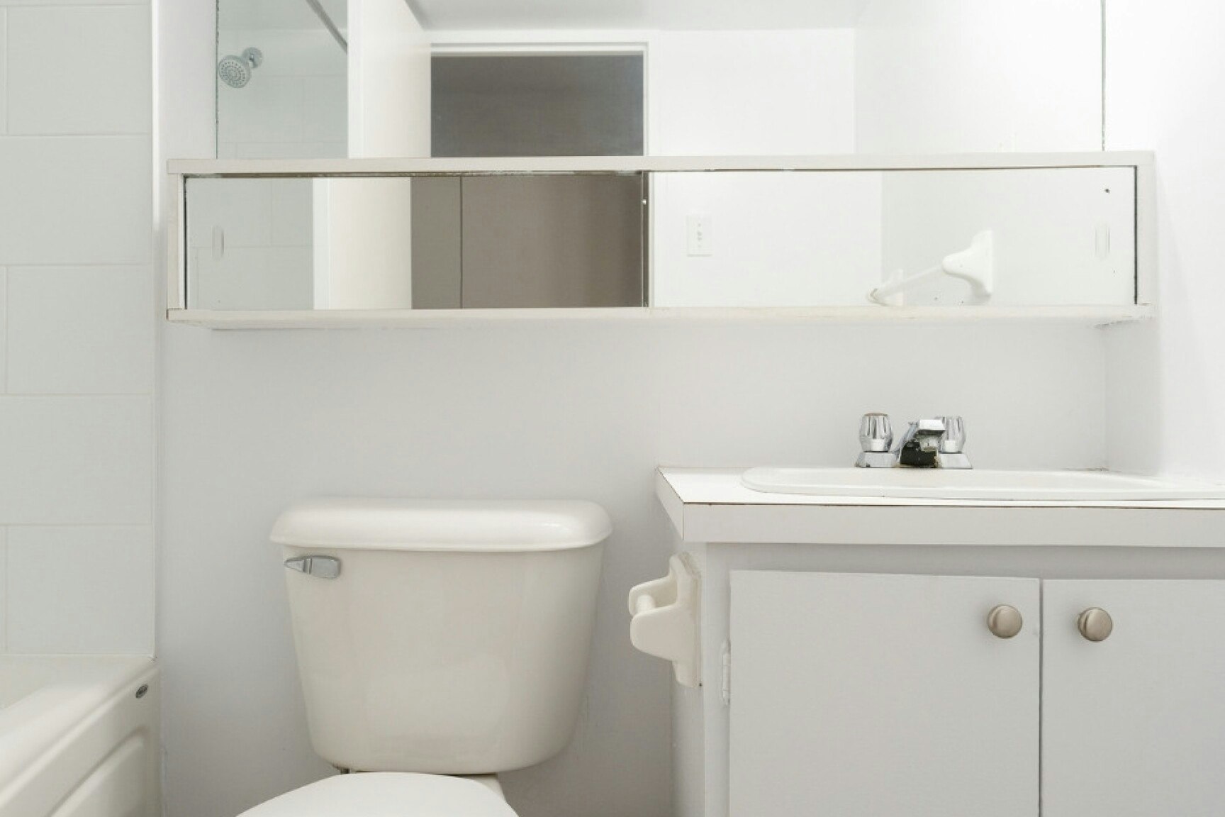 109-4858 De La Côte Des Neiges Chemin, Montréal, QC, H3V 1G8 - 4