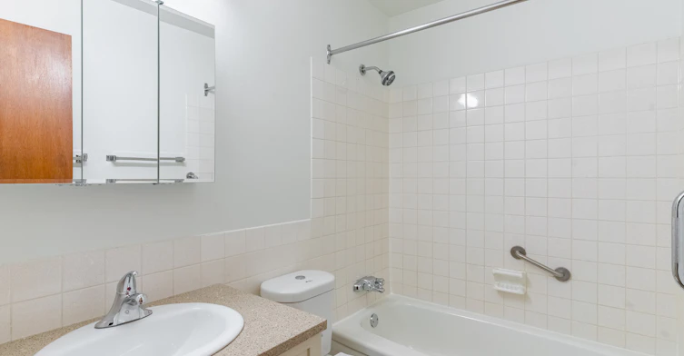 0103-225 Arby Bay, Winnipeg, MB, R2G 0P1 - 12