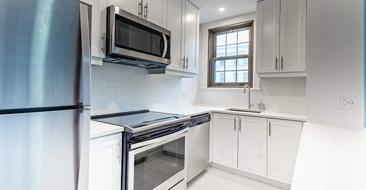 2255 Lambert Closse Rue, Montréal, QC, H3H 1Z9 - 5