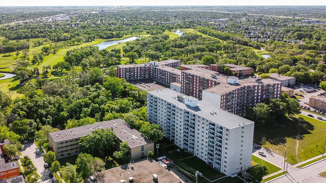 0203-329 St. Anne's Road, Winnipeg, MB, R2M 3B2