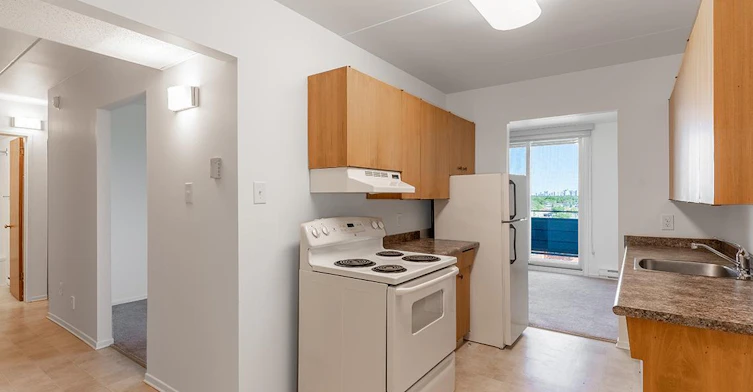 0203-329 St. Anne's Road, Winnipeg, MB, R2M 3B2 - 5