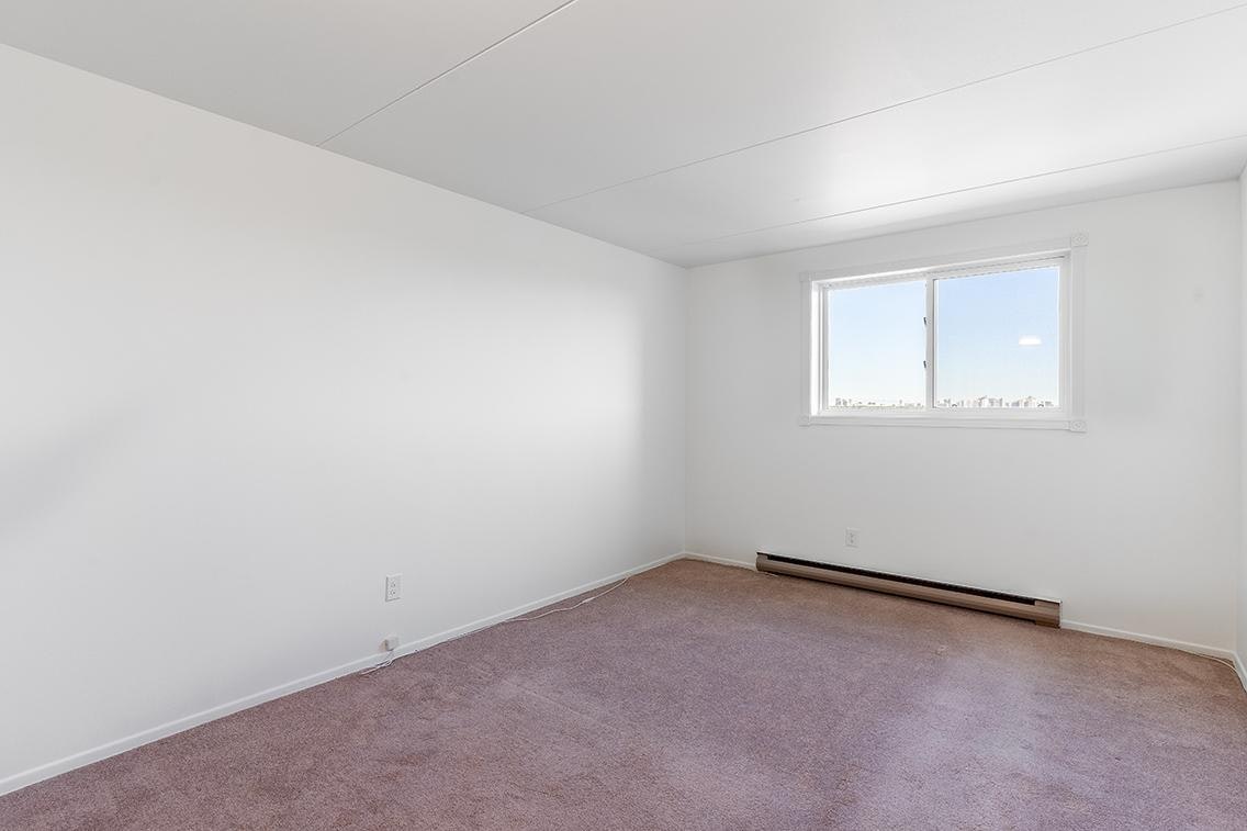 0203-329 St. Anne's Road, Winnipeg, MB, R2M 3B2 - 3