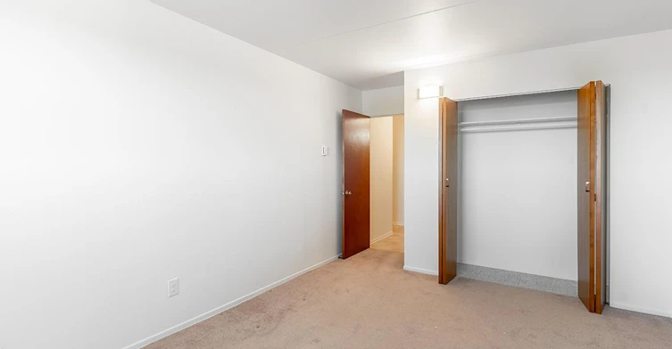 0203-329 St. Anne's Road, Winnipeg, MB, R2M 3B2 - 2