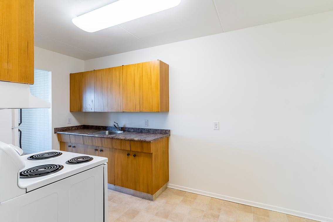 0203-329 St. Anne's Road, Winnipeg, MB, R2M 3B2 - 7