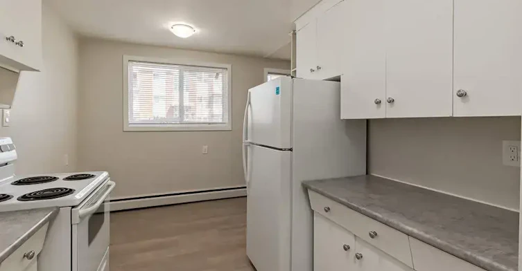 1-8115 123 Avenue NW, Edmonton, AB, T5B 1B4 - 13