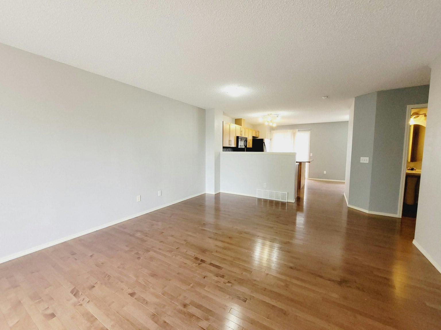 20-2051 Towne Centre Boulevard NW, Edmonton, AB, T6R 0G8 - 4