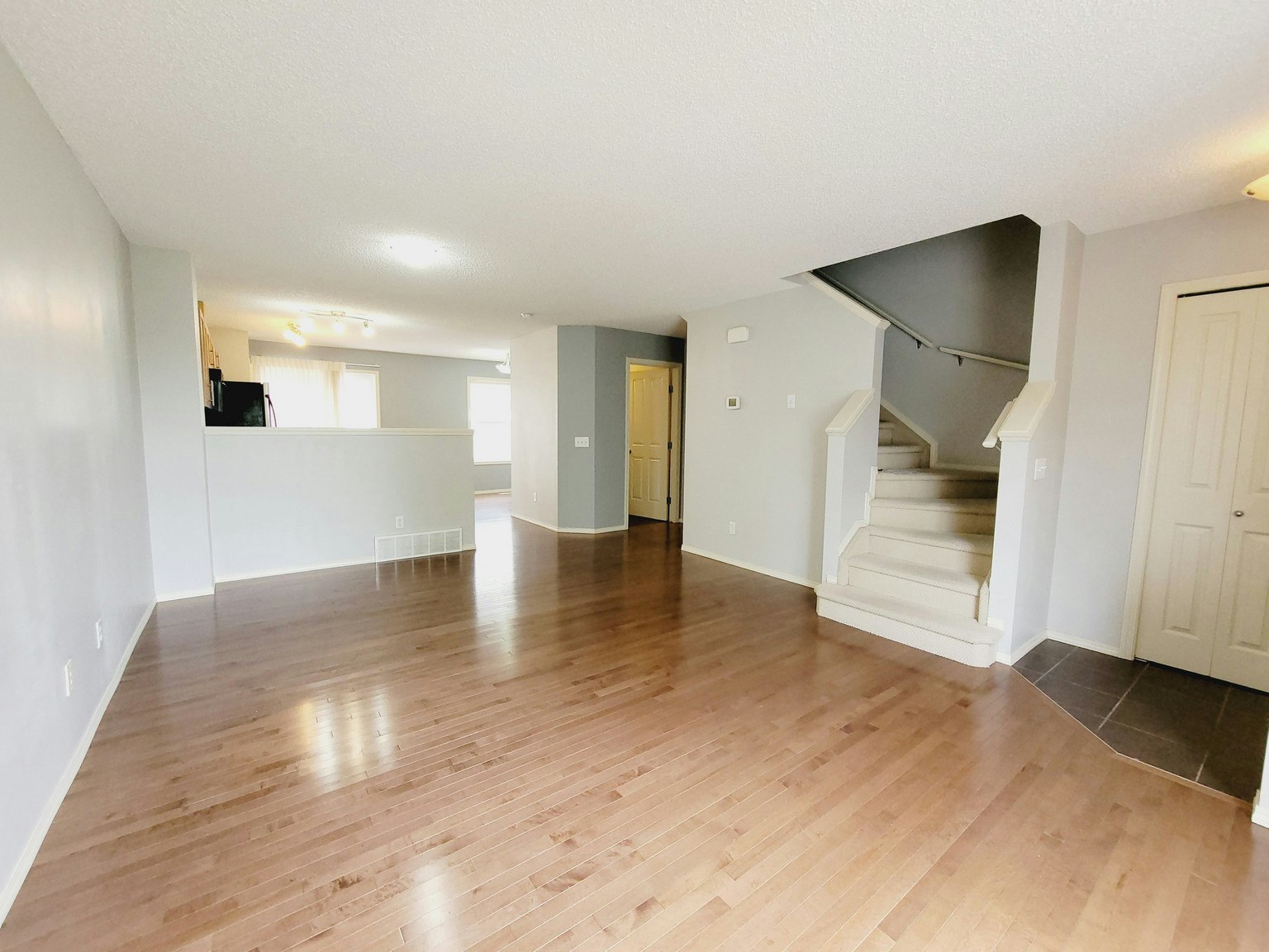20-2051 Towne Centre Boulevard NW, Edmonton, AB, T6R 0G8 - 5
