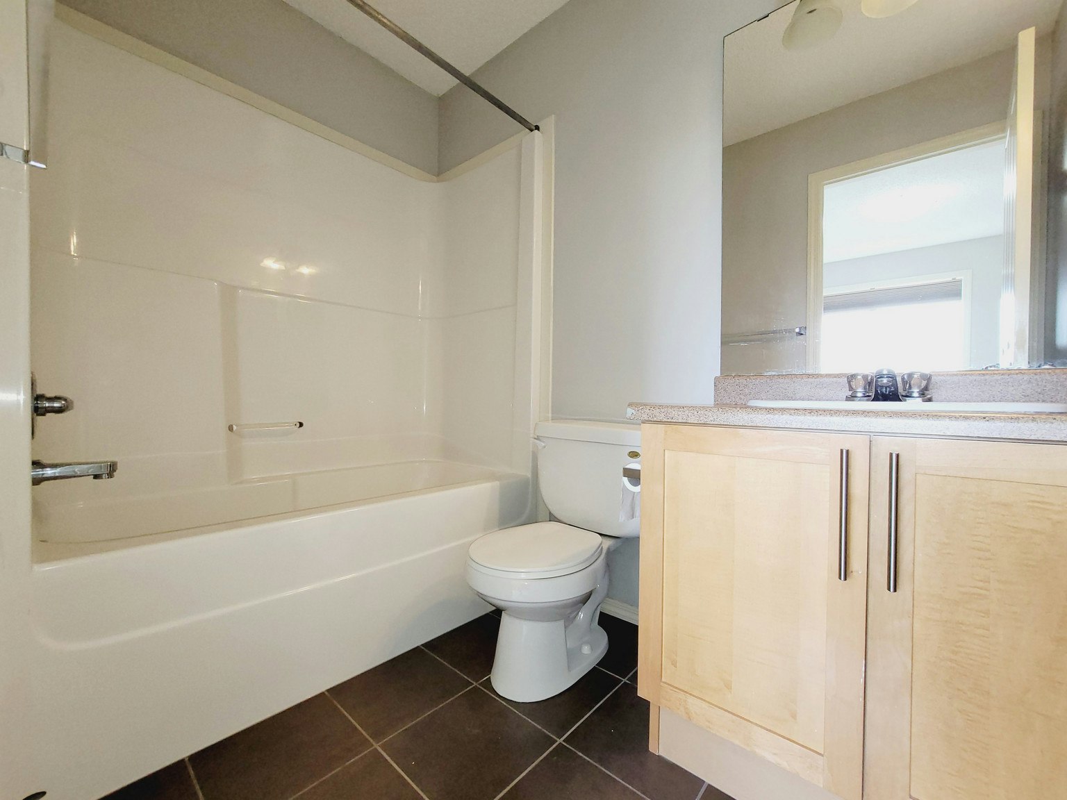20-2051 Towne Centre Boulevard NW, Edmonton, AB, T6R 0G8 - 9