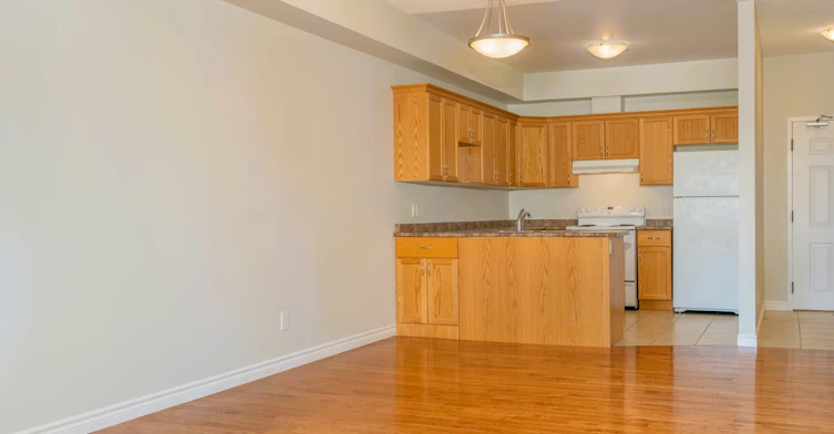 570-208-570 Notre Dame Street West, Greater Sudbury, ON, P0M 1B0 - 9