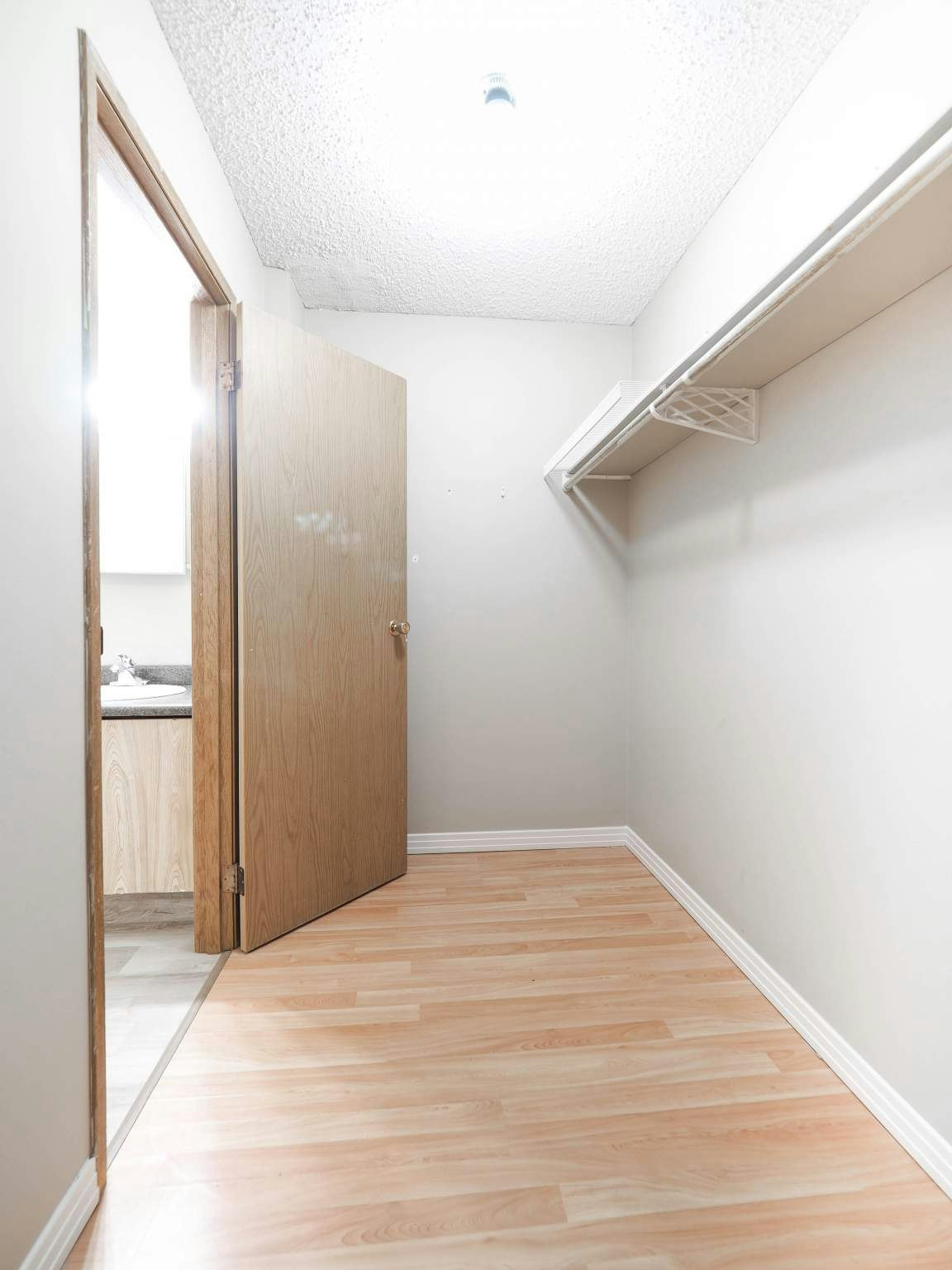 15805 Beaumaris Road, Edmonton, AB, T5X 5H1 - 7