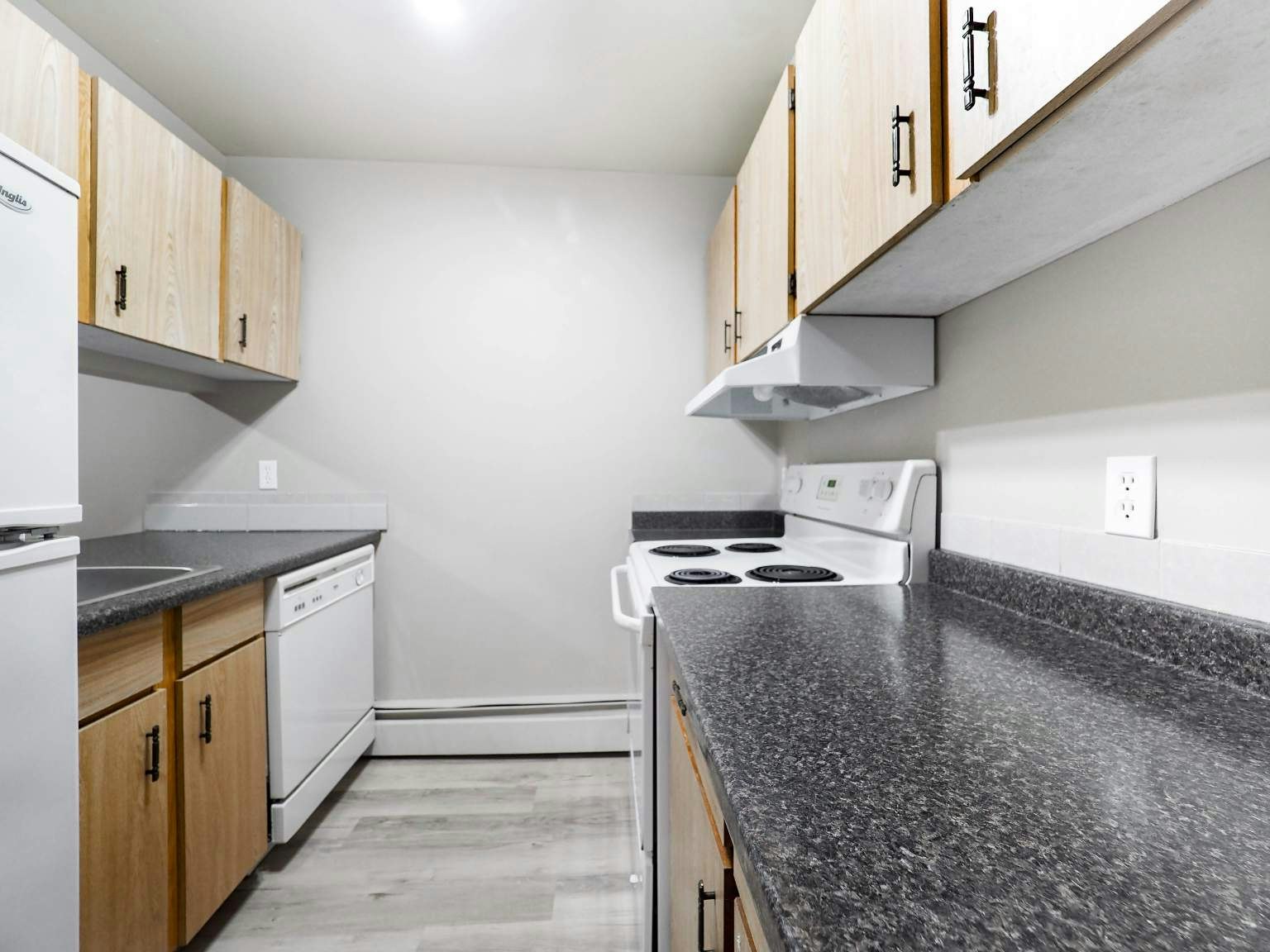 15805 Beaumaris Road, Edmonton, AB, T5X 5H1 - 4