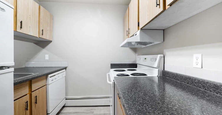 15805 Beaumaris Road, Edmonton, AB, T5X 5H1 - 4