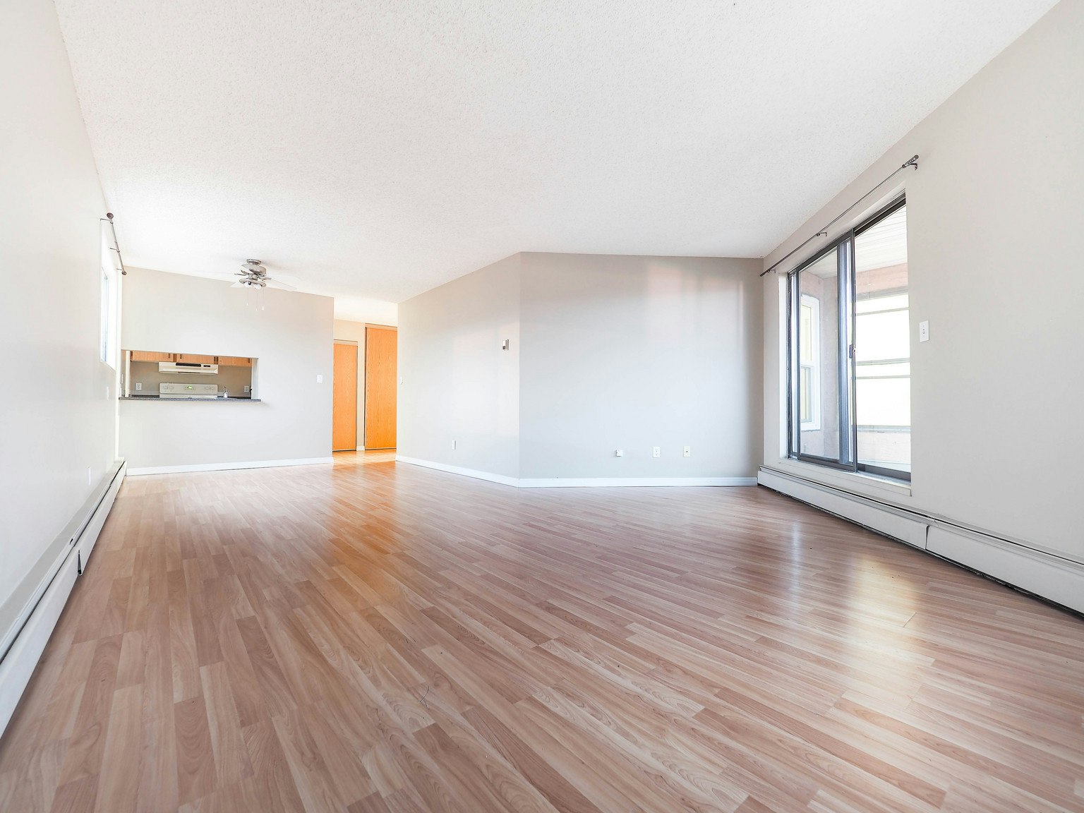 15805 Beaumaris Road, Edmonton, AB, T5X 5H1 - 3