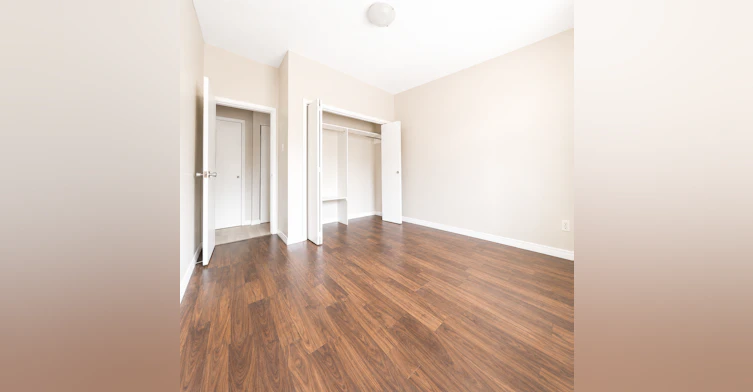 7010 101 Avenue, Edmonton, AB, T6A 0H7 - 6