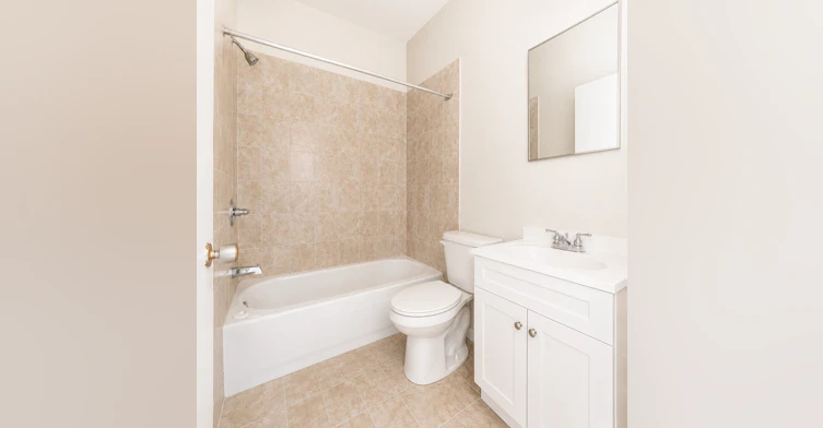 7010 101 Avenue, Edmonton, AB, T6A 0H7 - 7