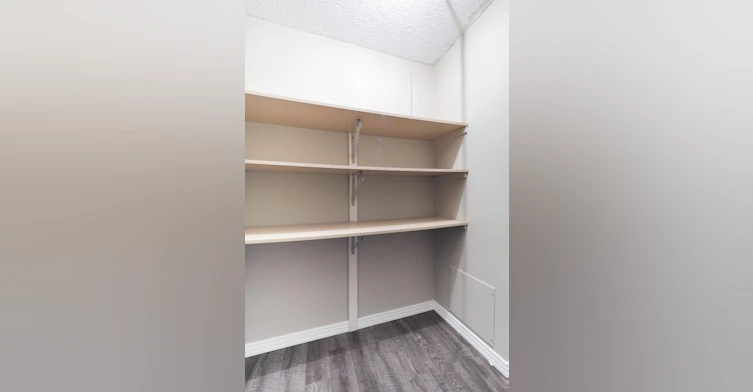 2511 109 Street, Edmonton, AB, T6J 5C8 - 10