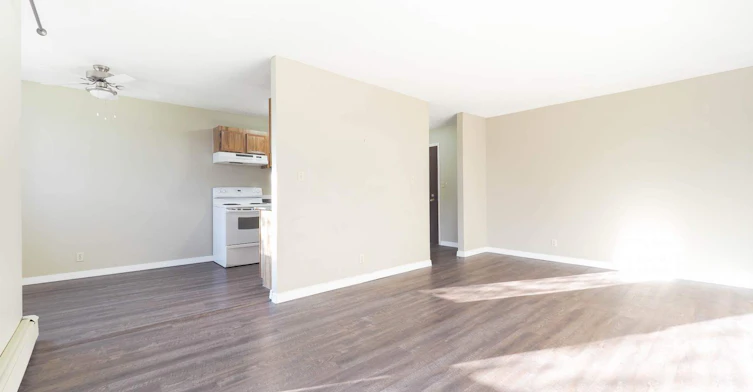 2511 109 Street, Edmonton, AB, T6J 5C8 - 2