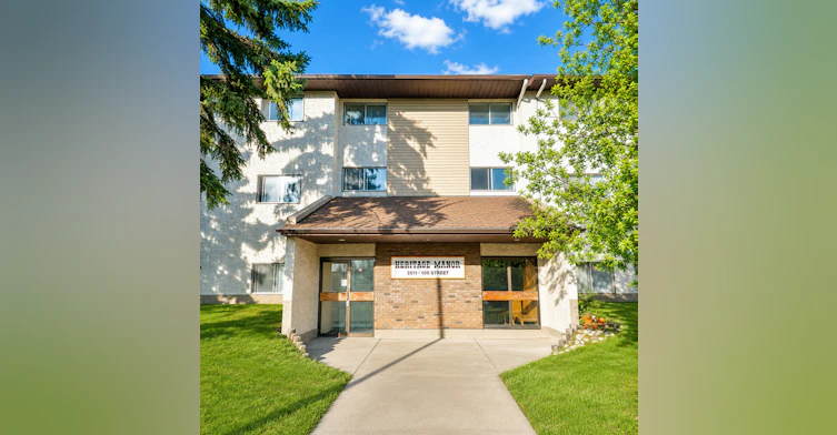 2511 109 Street, Edmonton, AB, T6J 5C8 - 2