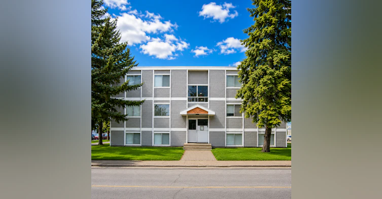 9035 99 Street, Edmonton, AB, T6E 3V6