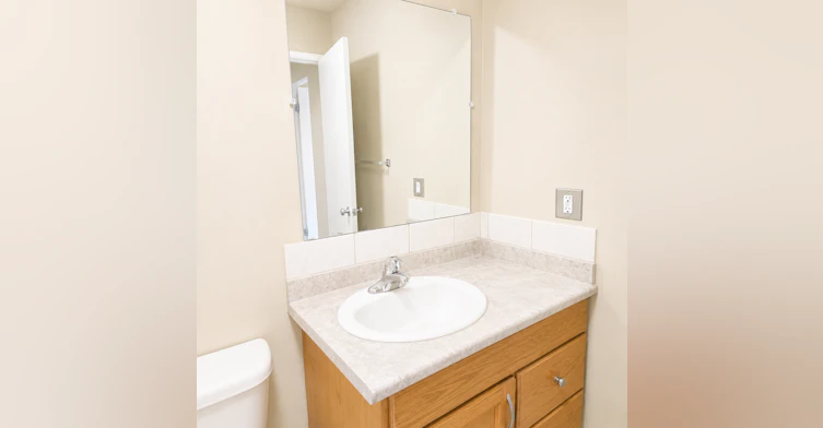 9035 99 Street, Edmonton, AB, T6E 3V6 - 9