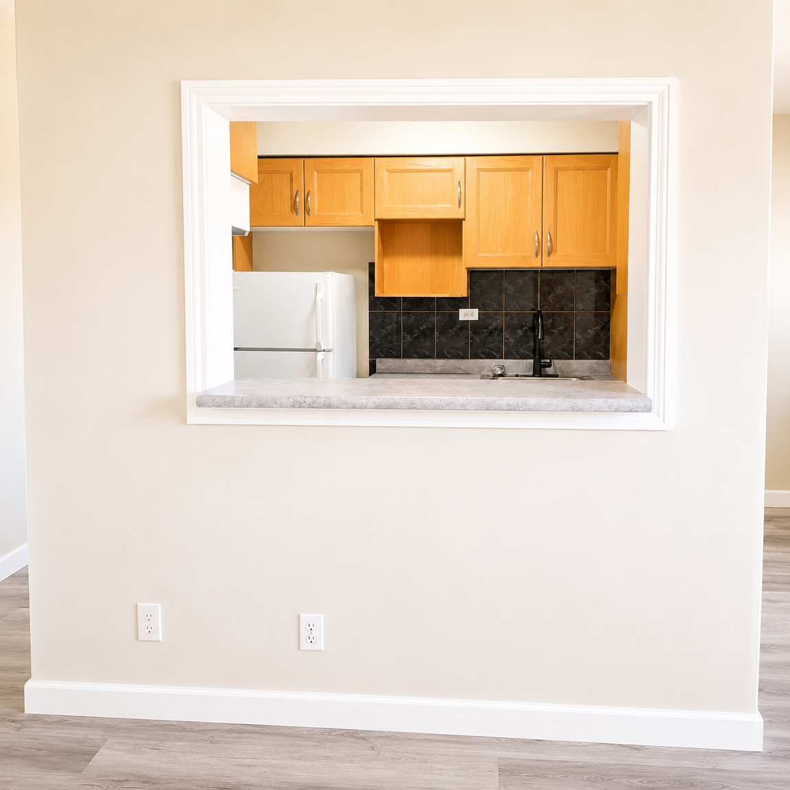 9035 99 Street, Edmonton, AB, T6E 3V6 - 3