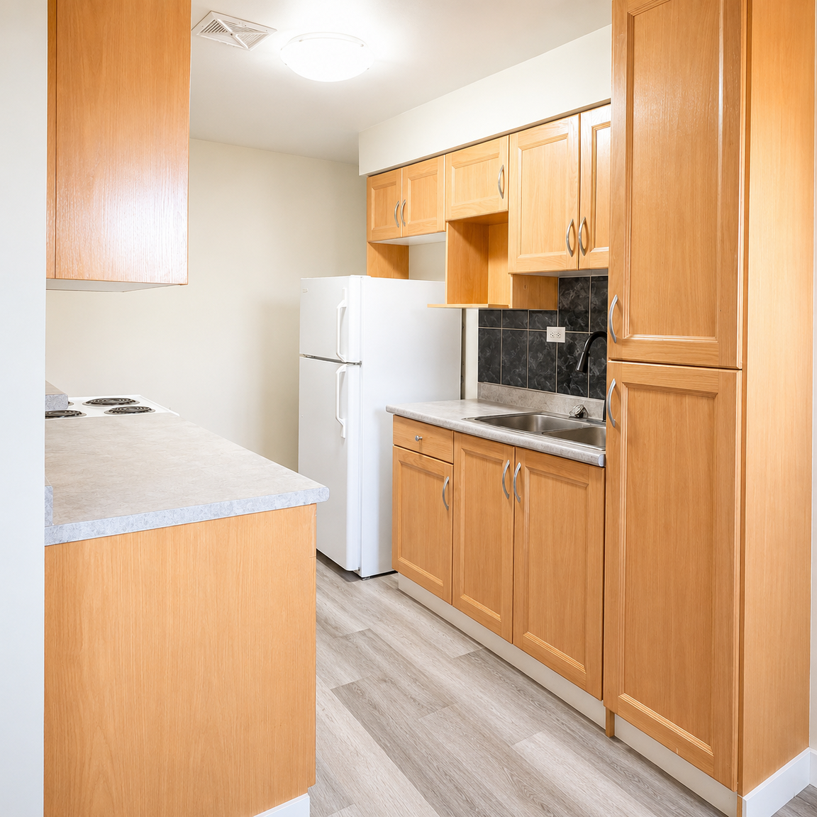 9035 99 Street, Edmonton, AB, T6E 3V6 - 4