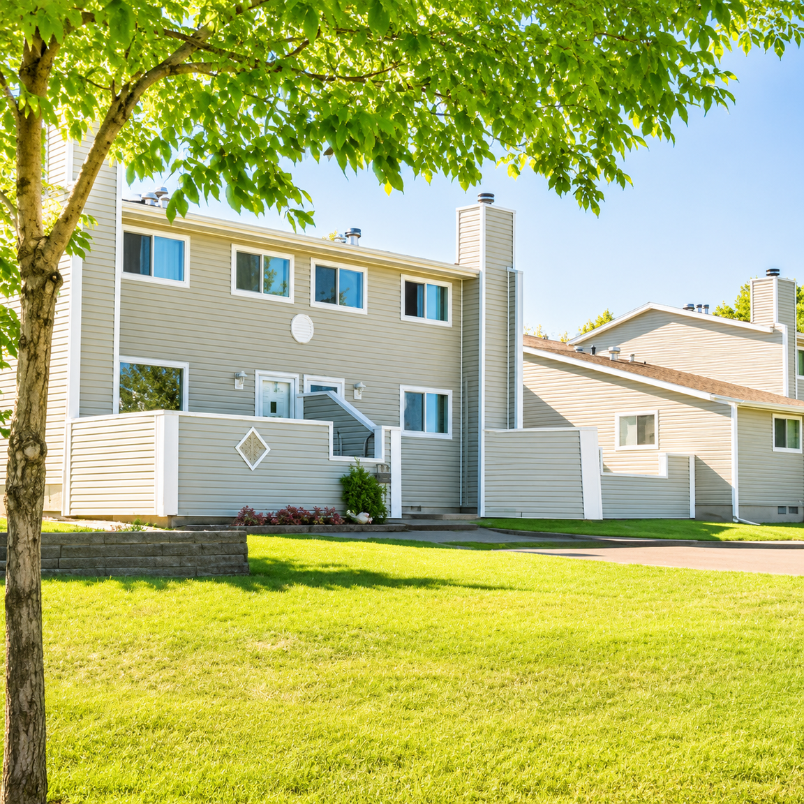 132 Knottwood Road North, Edmonton, AB, T6K 2P3