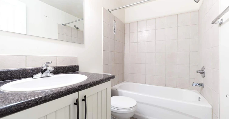 8205 86 Avenue, Edmonton, AB, T6C 1J3 - 7