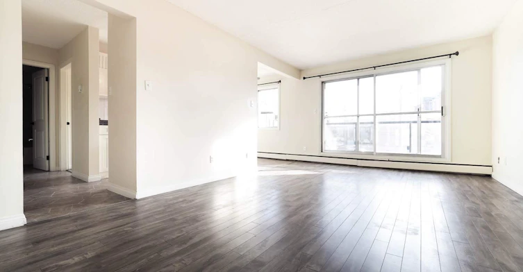 8205 86 Avenue, Edmonton, AB, T6C 1J3 - 3