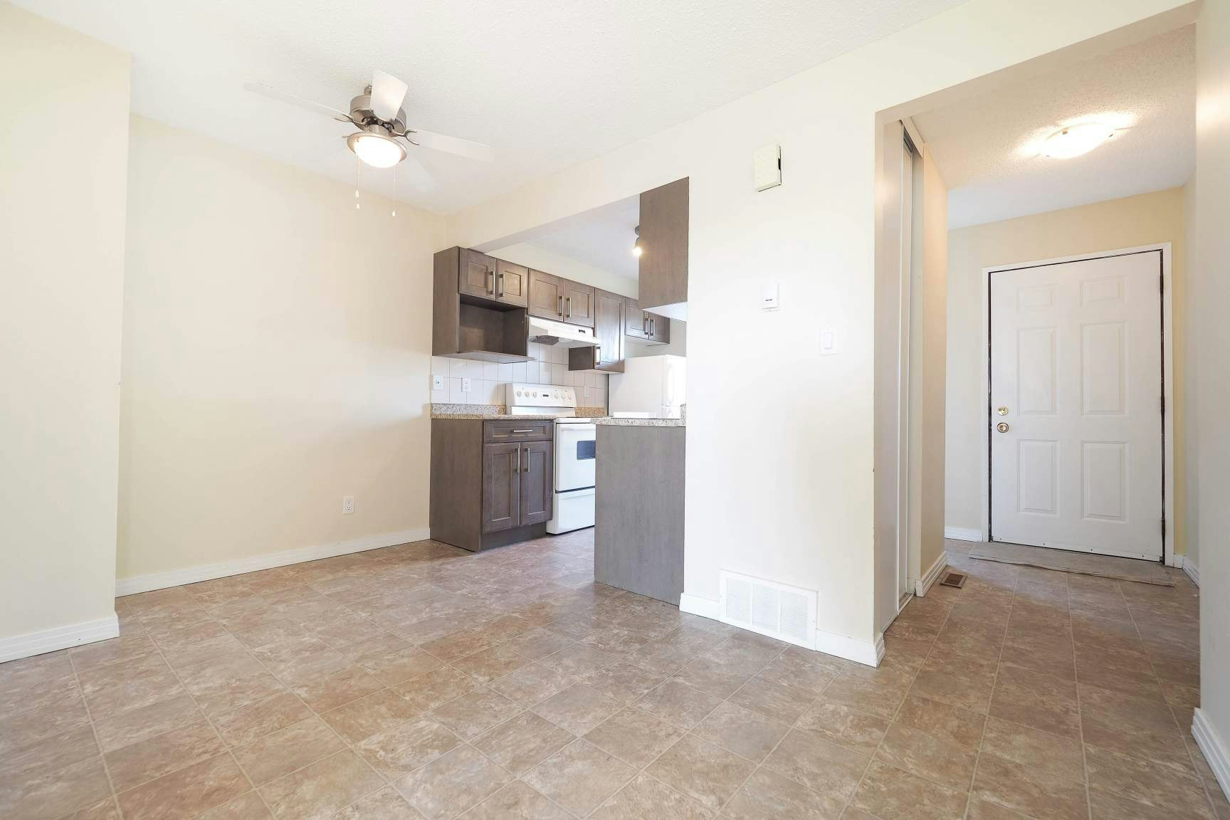 25-1010 41 Street, Edmonton, AB, T6L 3N6 - 4