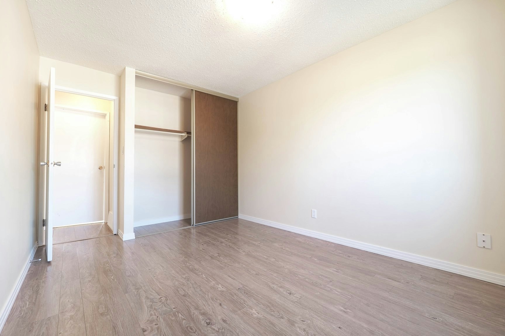 25-1010 41 Street, Edmonton, AB, T6L 3N6 - 5