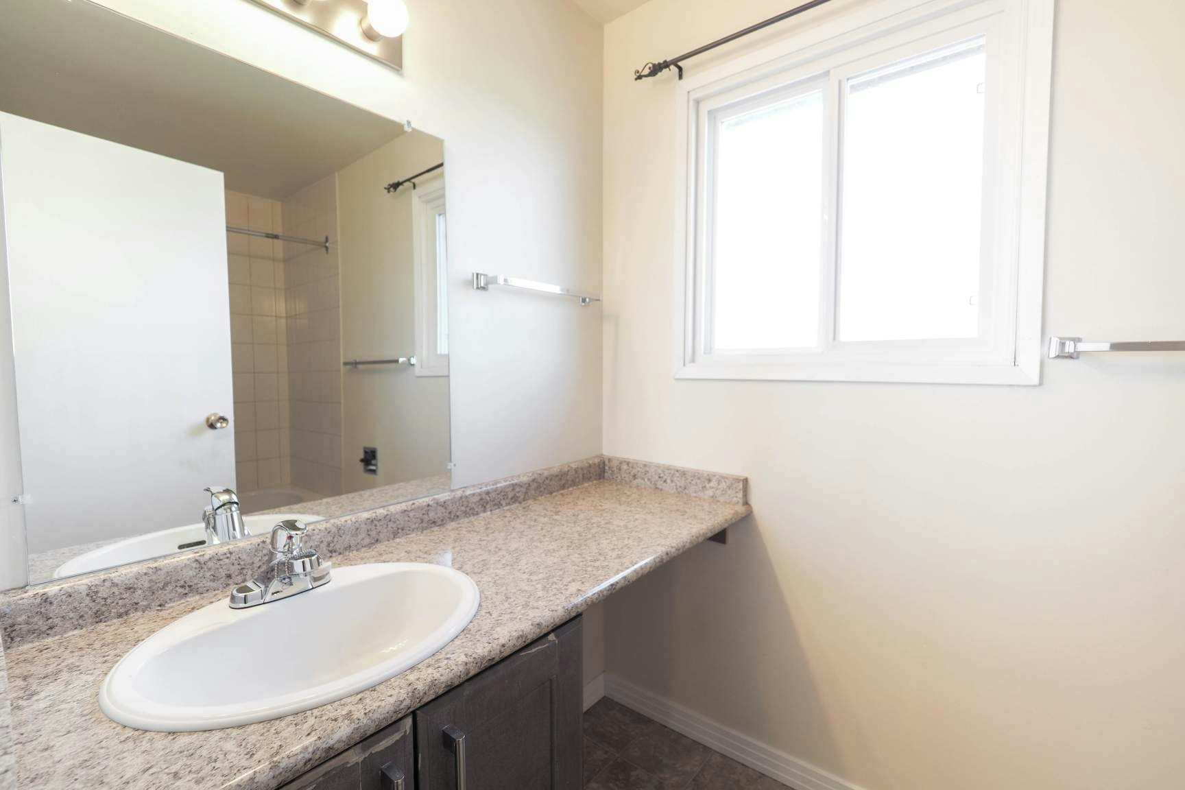 25-1010 41 Street, Edmonton, AB, T6L 3N6 - 8