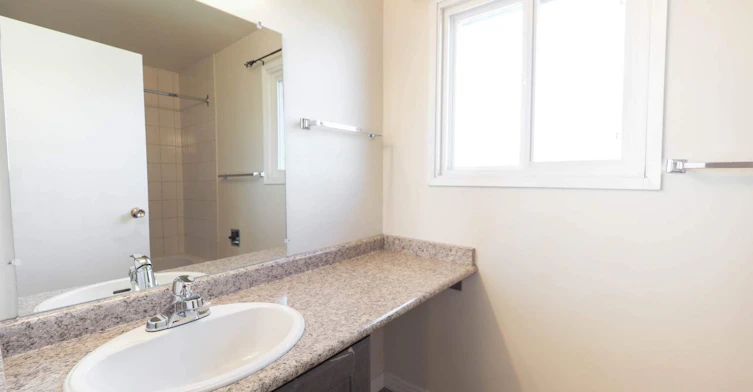 25-1010 41 Street, Edmonton, AB, T6L 3N6 - 8