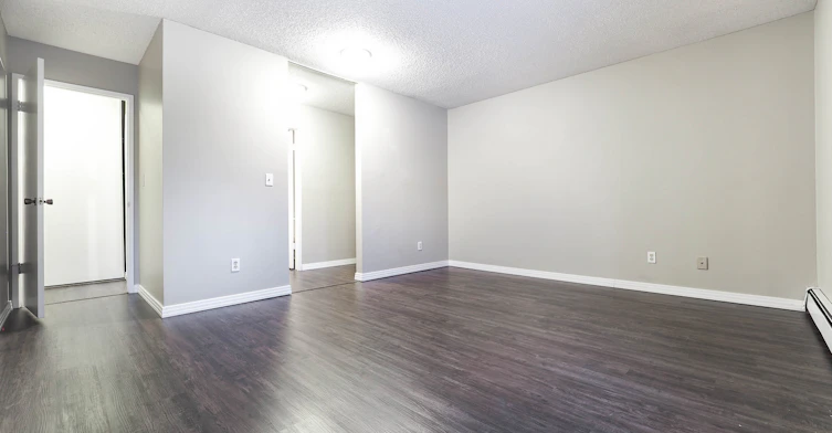 2207 118 Street, Edmonton, AB, T6J 6L8 - 5